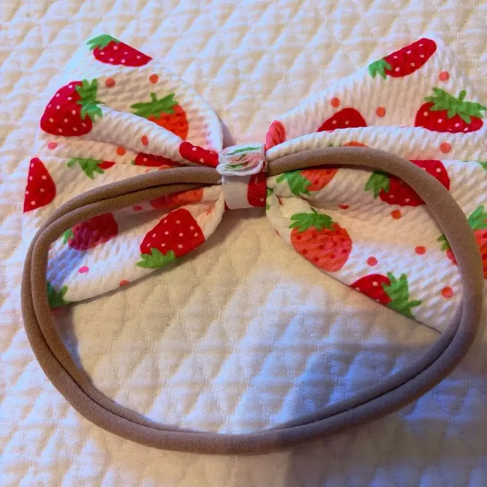 NWT ODOLDI Baby Girl 3-6M Strawberry 3 Piece Outfit Bodysuit Bloomers Headband